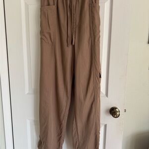 Madewell Straight Cargo Pants in Softdrape – Size Large